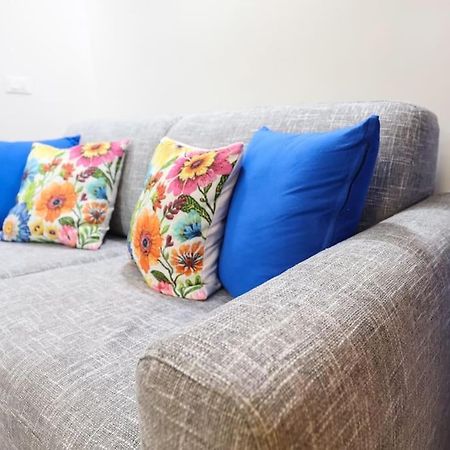 Cozy Loft Navigli, Close To Duomo And Bocconi - Italy Flat Vacation Milan Bagian luar foto