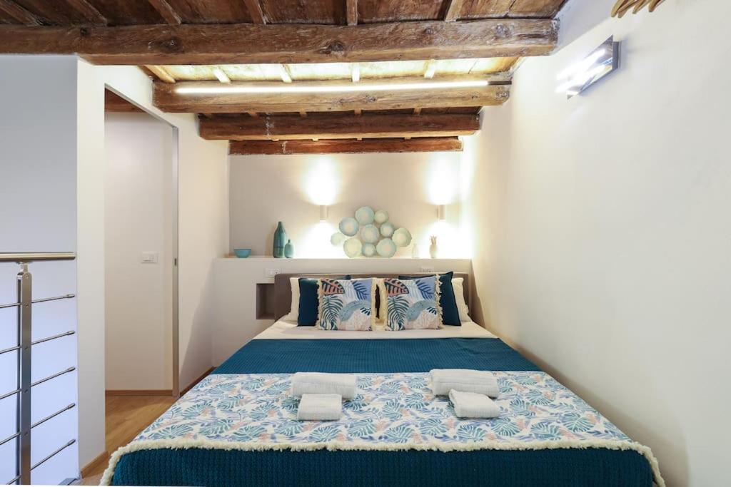 Cozy Loft Navigli, Close To Duomo And Bocconi - Italy Flat Vacation Milan Bagian luar foto