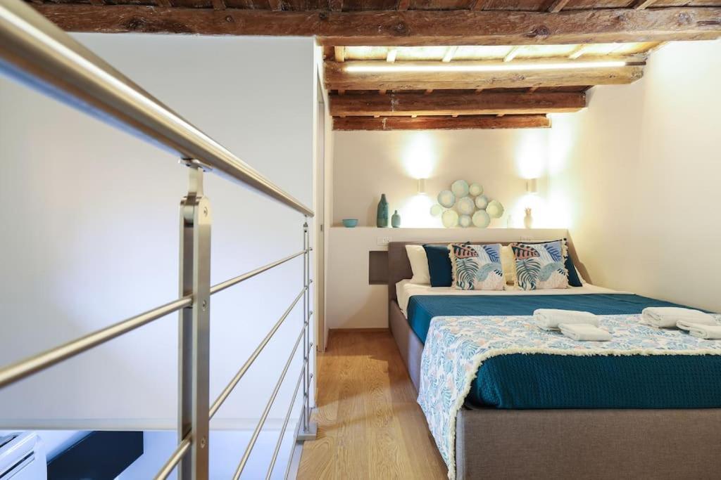 Cozy Loft Navigli, Close To Duomo And Bocconi - Italy Flat Vacation Milan Bagian luar foto